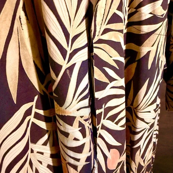 Tori Richard Leaf Pattern Shirt in Black and Tan - Picture 3 of 5